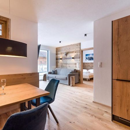 Familienwohnung Wildspitze 菲根 外观 照片